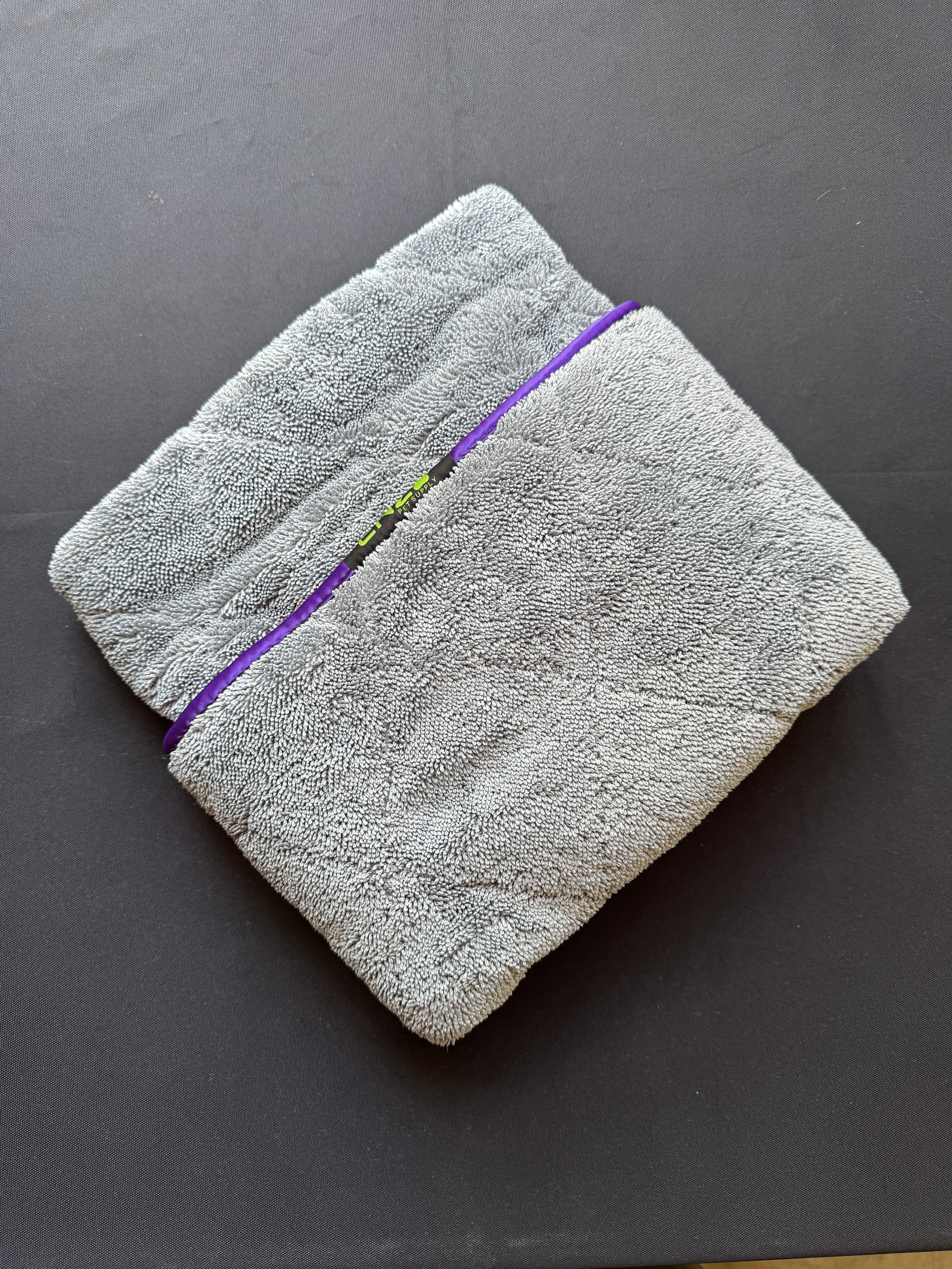 Enzo Dog Towel 28"x36" Medium