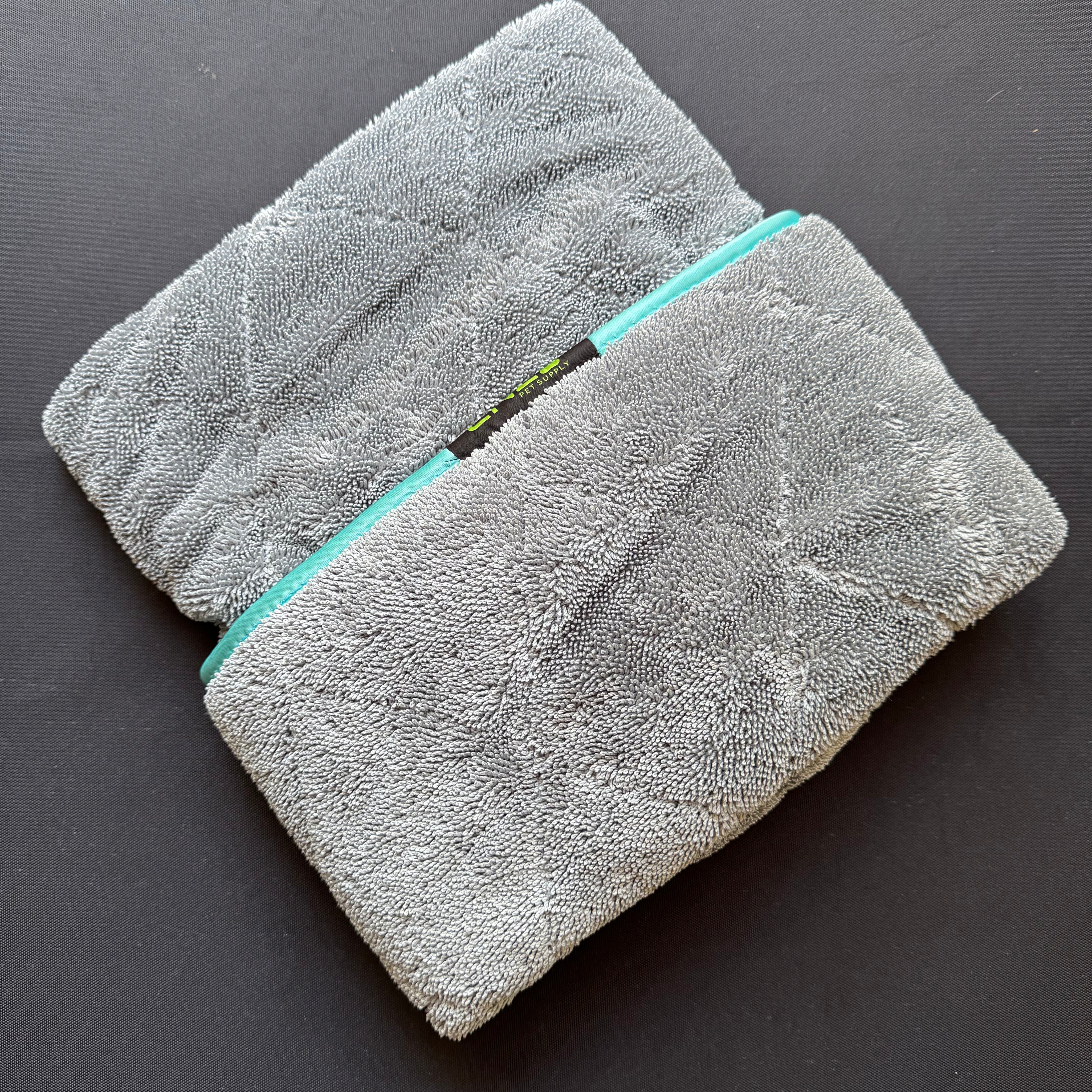 Enzo Dog Towel 28"x36" Medium